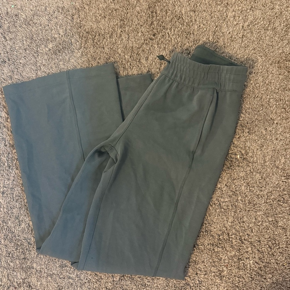 lululemon athletica Green softstreme pants